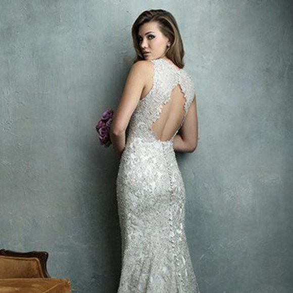 New Wedding Dress, Allure Couture Vintage Lace, BLING Small Size 8, Sexy Fitted - Picture 2 of 16